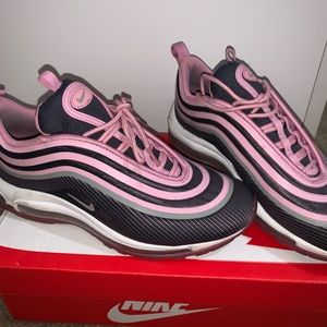 Pink Nike Air Max